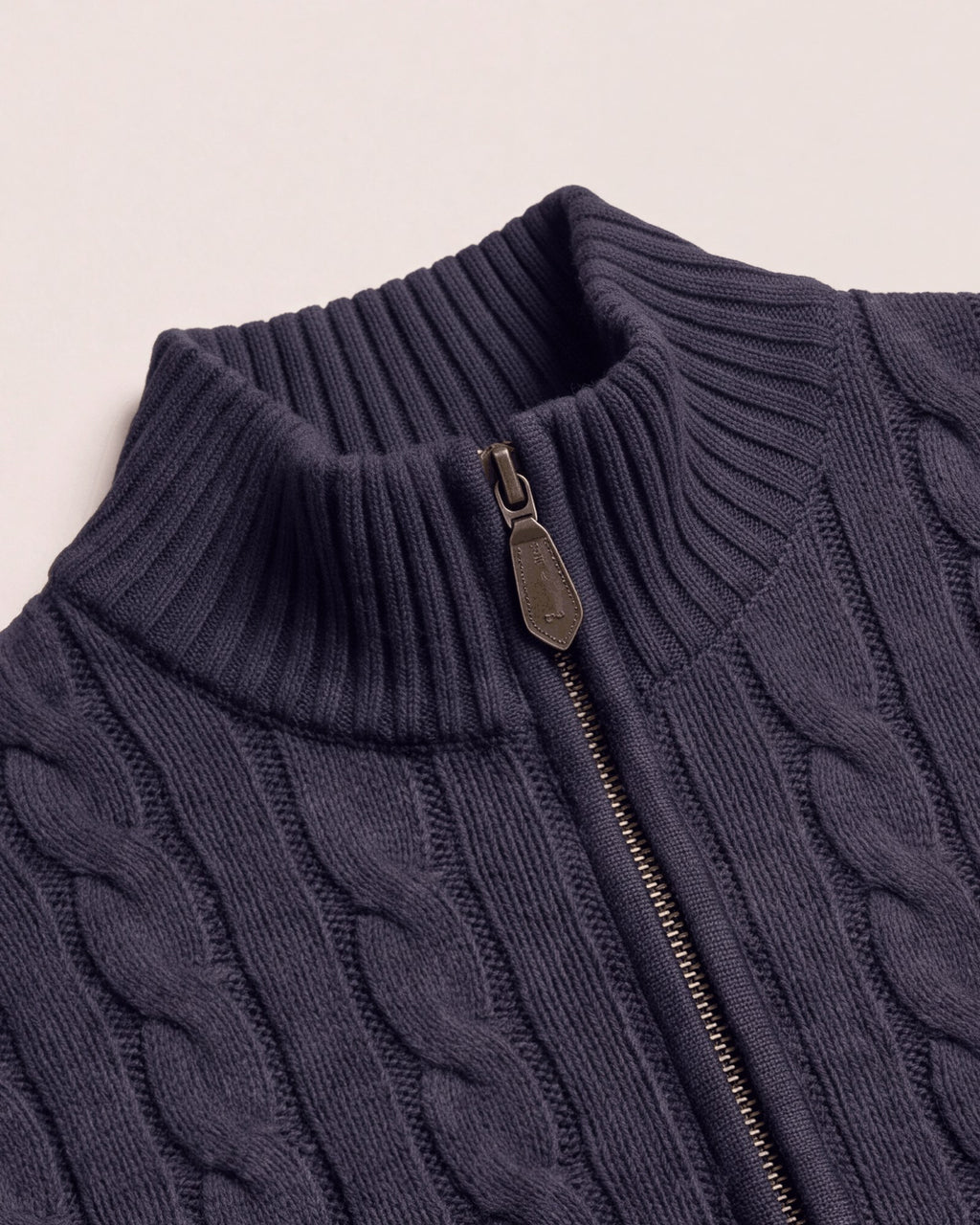 Collar and zip detail